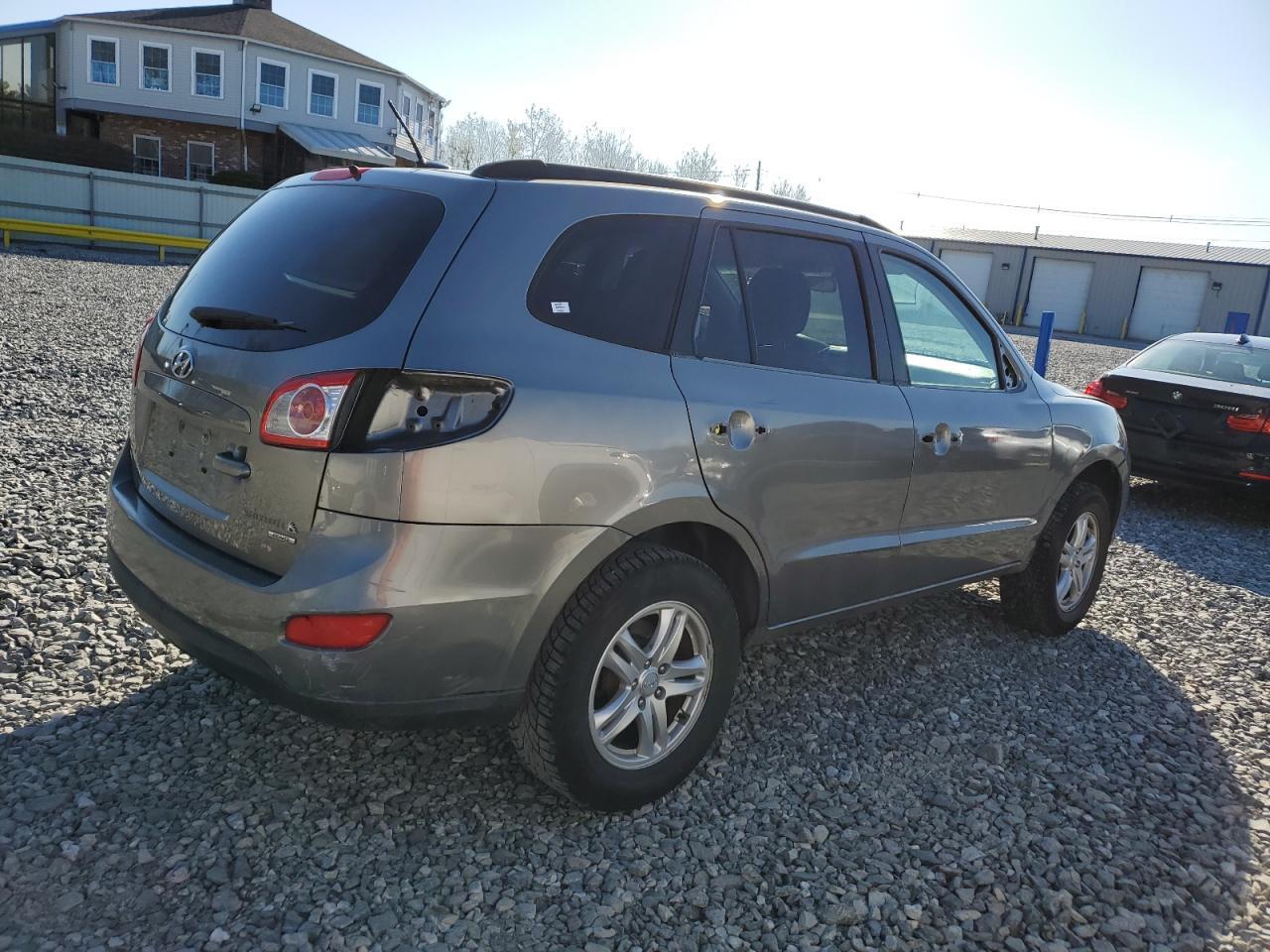2011 HYUNDAI SANTA FE G - Image 3