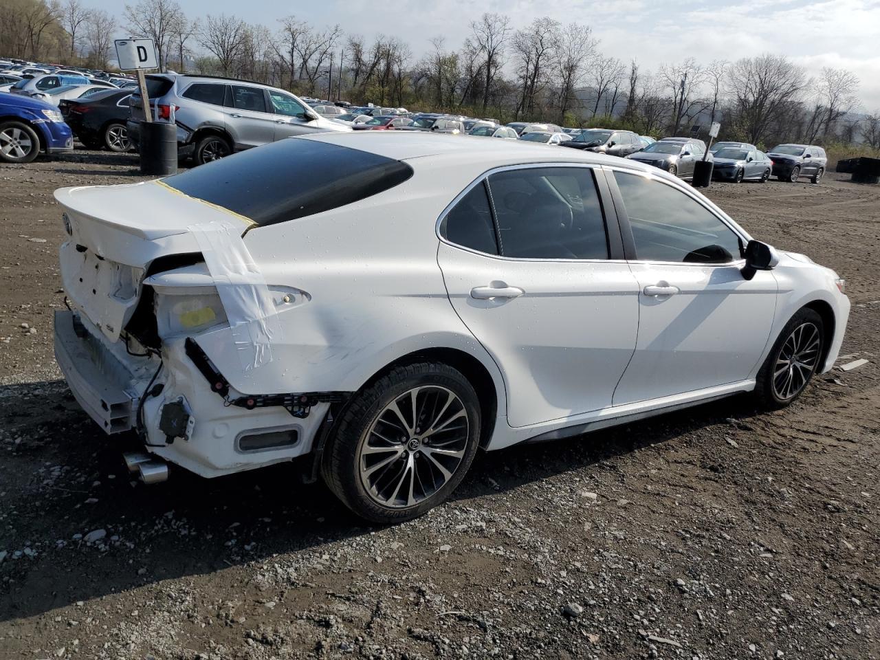 2018 TOYOTA CAMRY L - Image 3