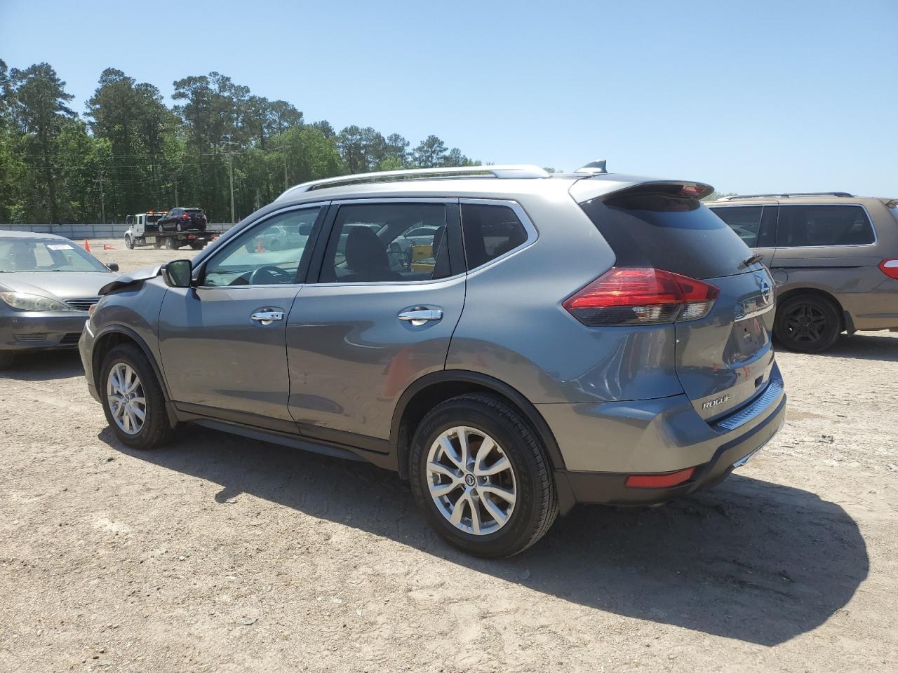 2017 NISSAN ROGUE S - Image 2