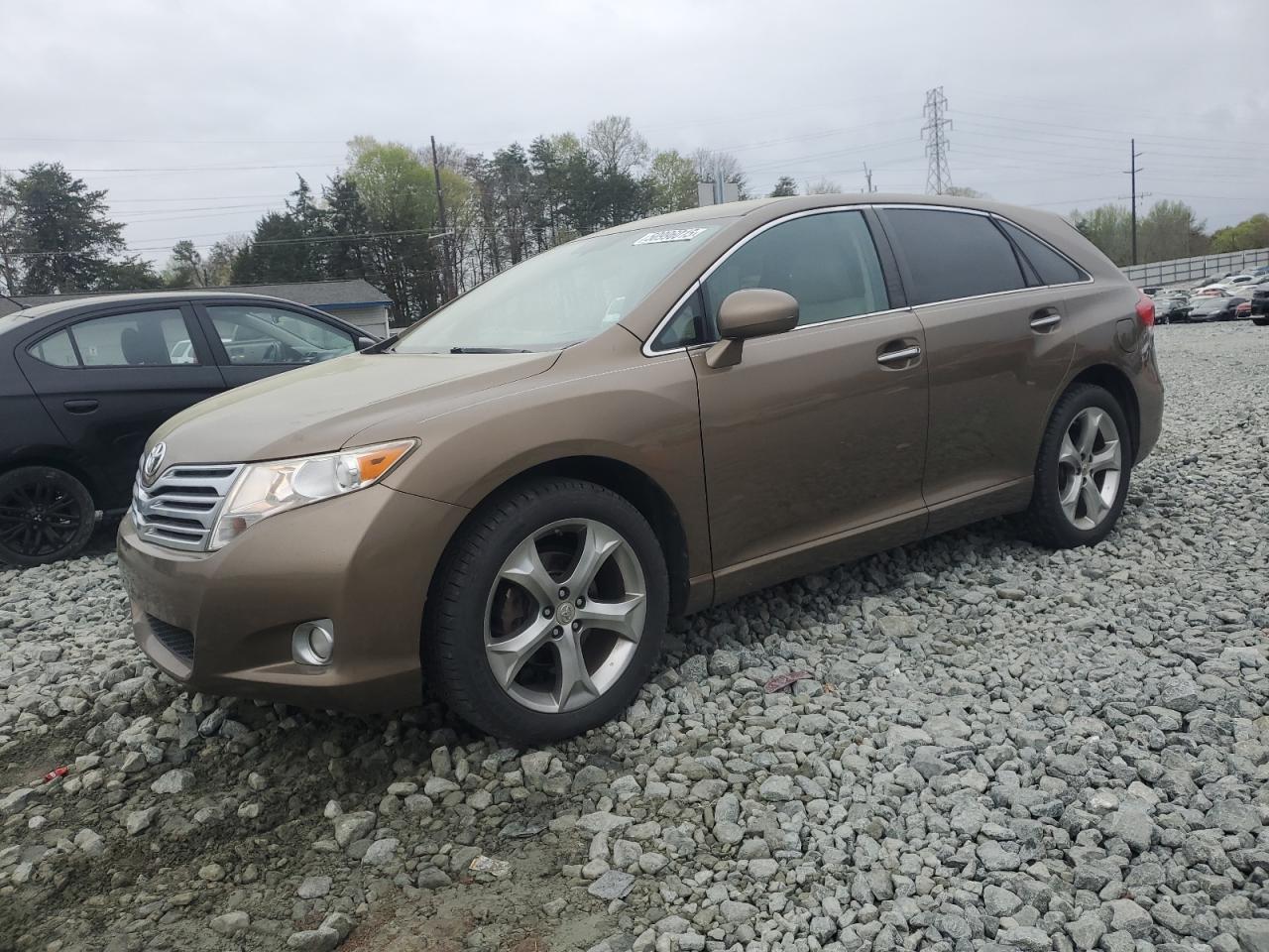 2010 TOYOTA VENZA