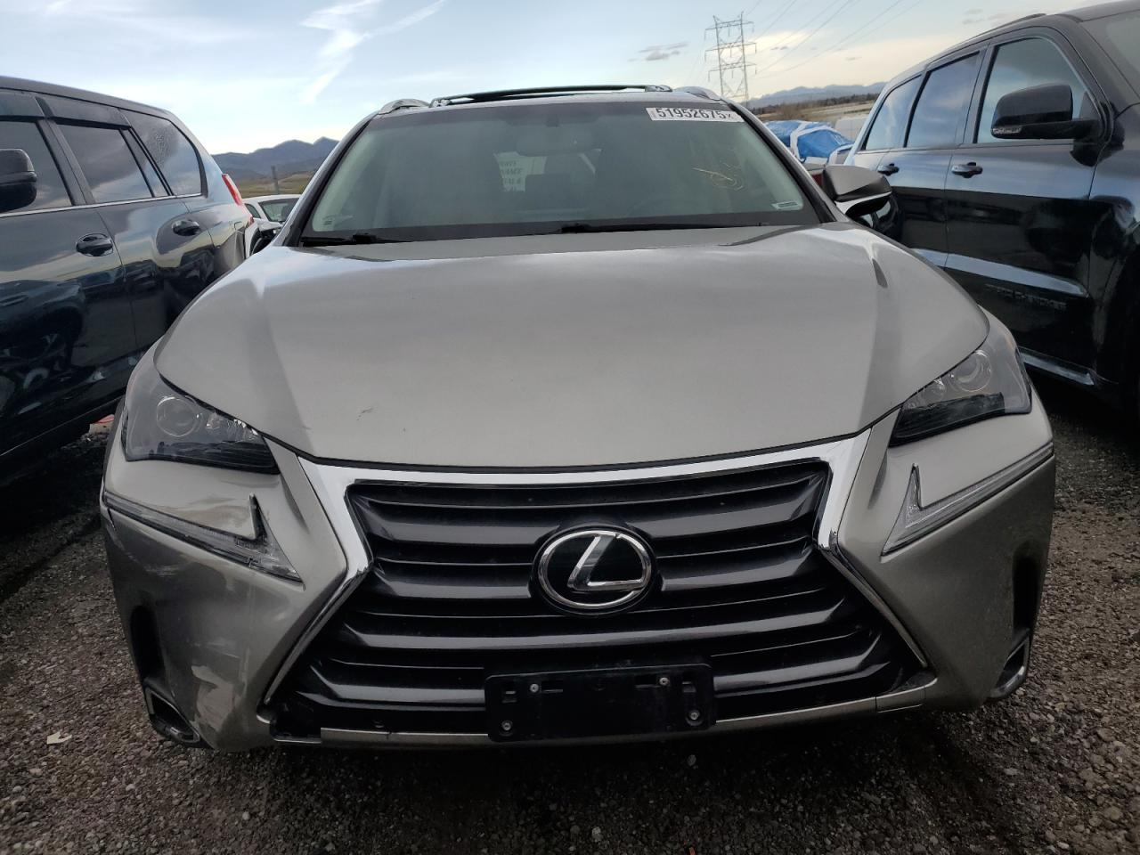 2017 LEXUS NX 200T BA - Фото 5