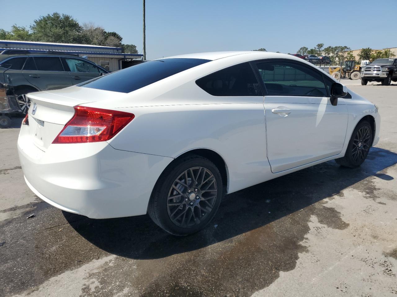 2013 HONDA CIVIC LX - Фото 3