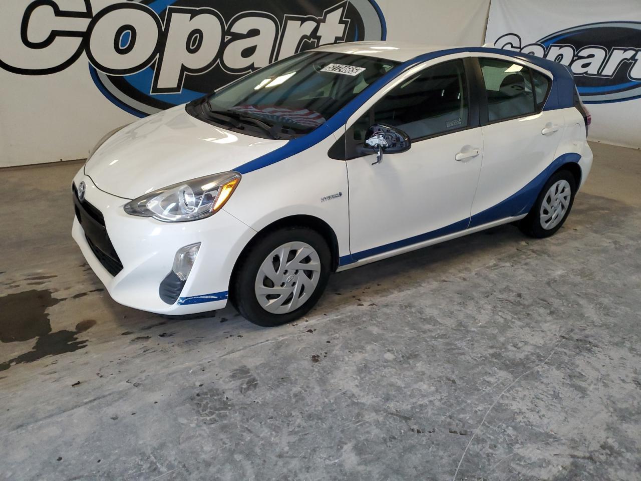 2016 TOYOTA PRIUS C