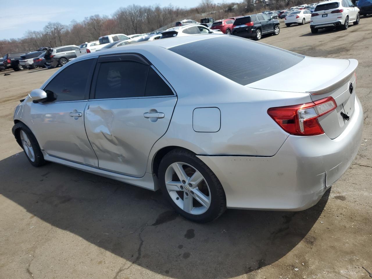 2013 TOYOTA CAMRY L - Image 2