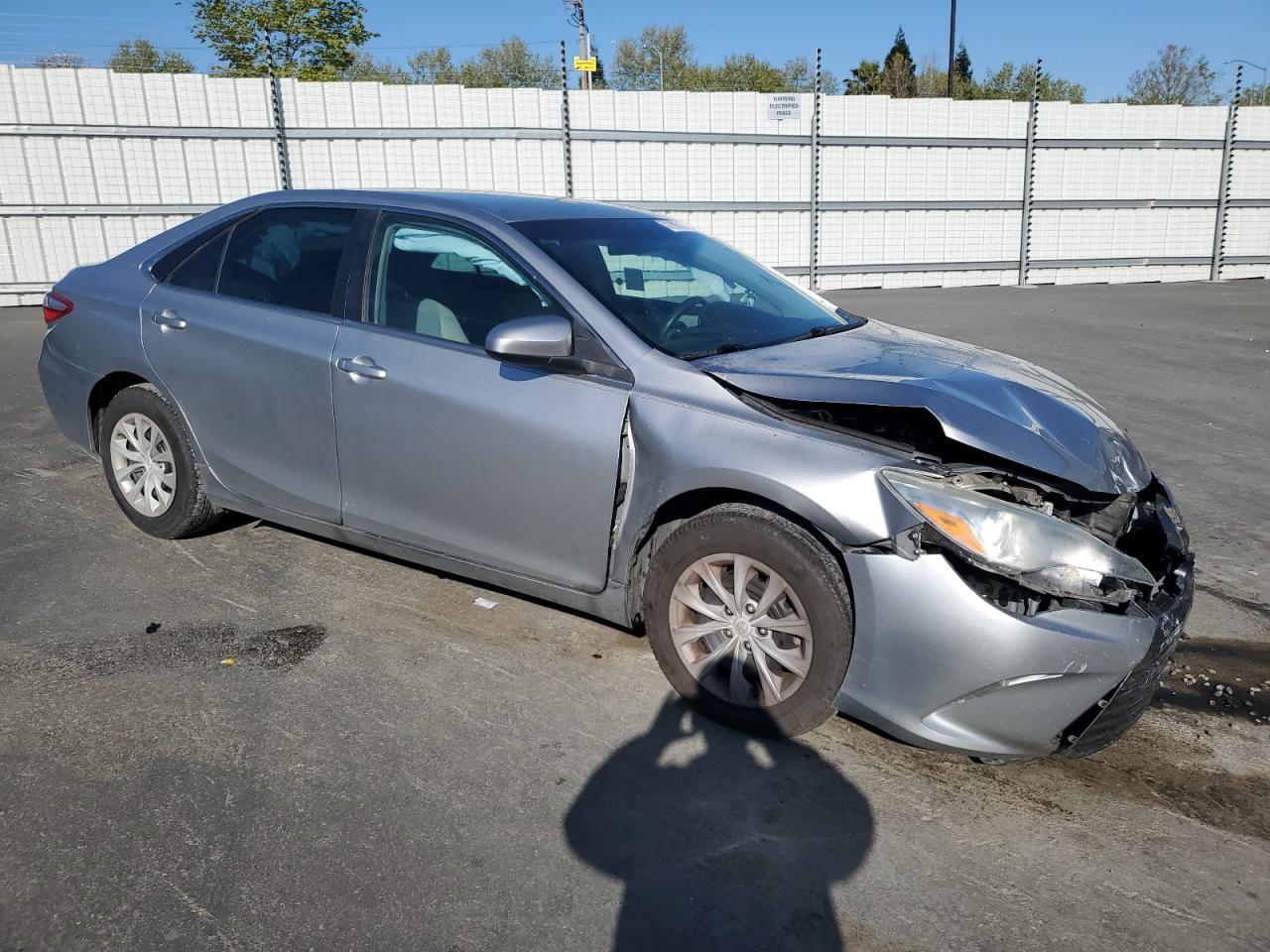 2016 TOYOTA CAMRY LE - Фото 4