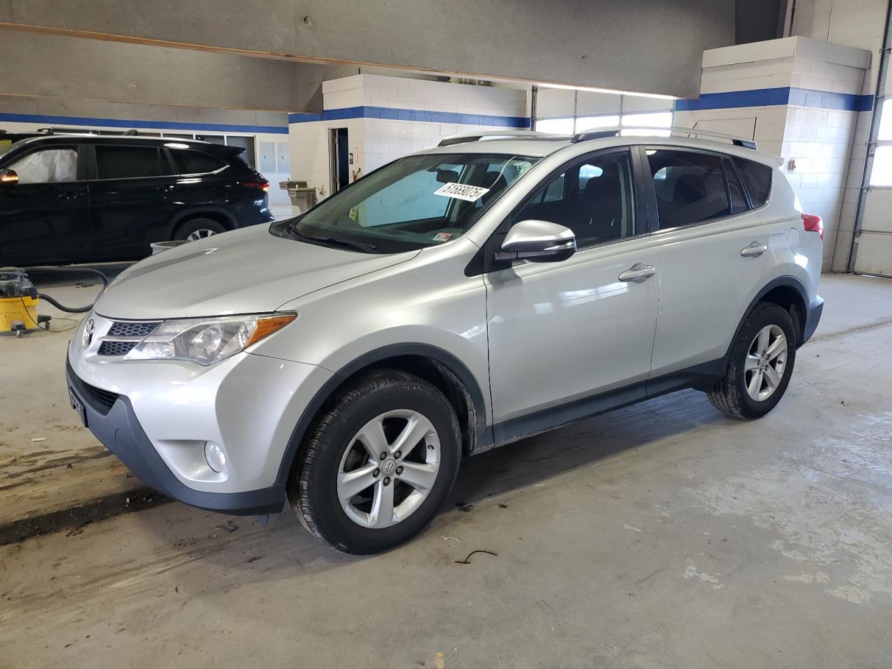 2013 TOYOTA RAV4 XLE