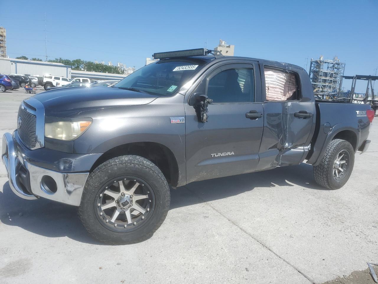 2011 TOYOTA TUNDRA CRE