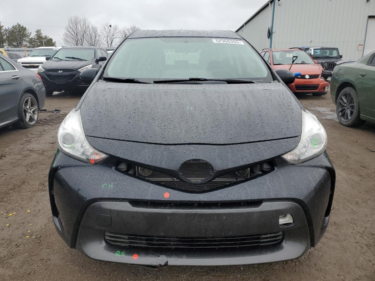 2017 TOYOTA PRIUS V - Image 5