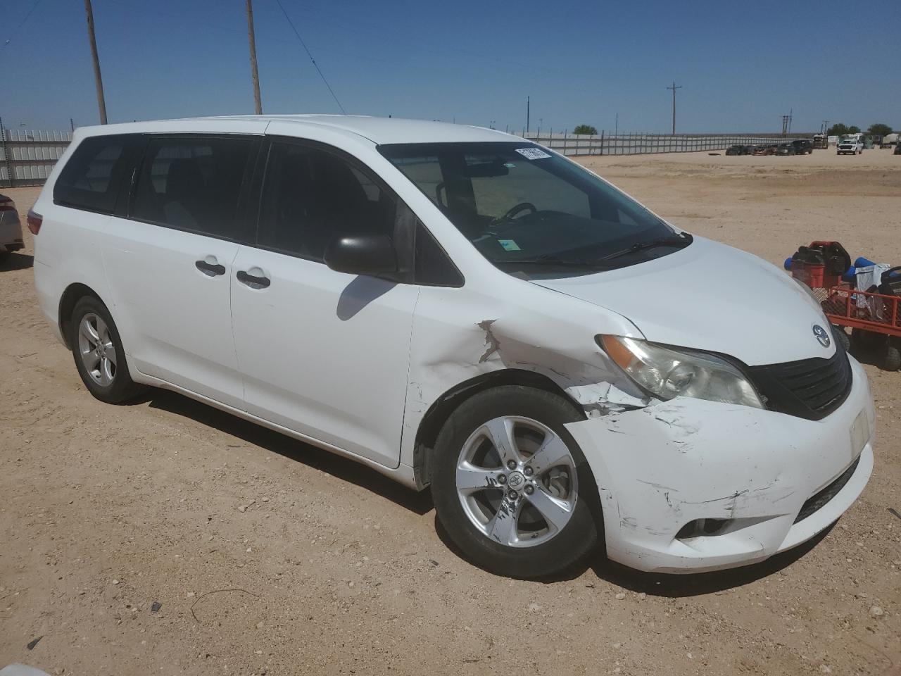 2015 TOYOTA SIENNA - Фото 4