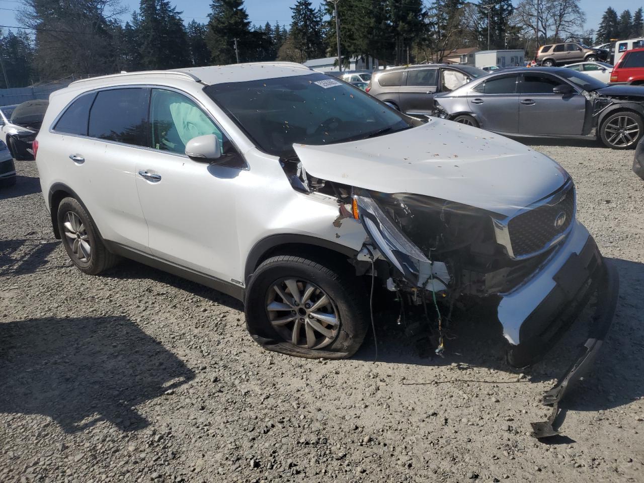 2016 KIA SORENTO LX - Image 4
