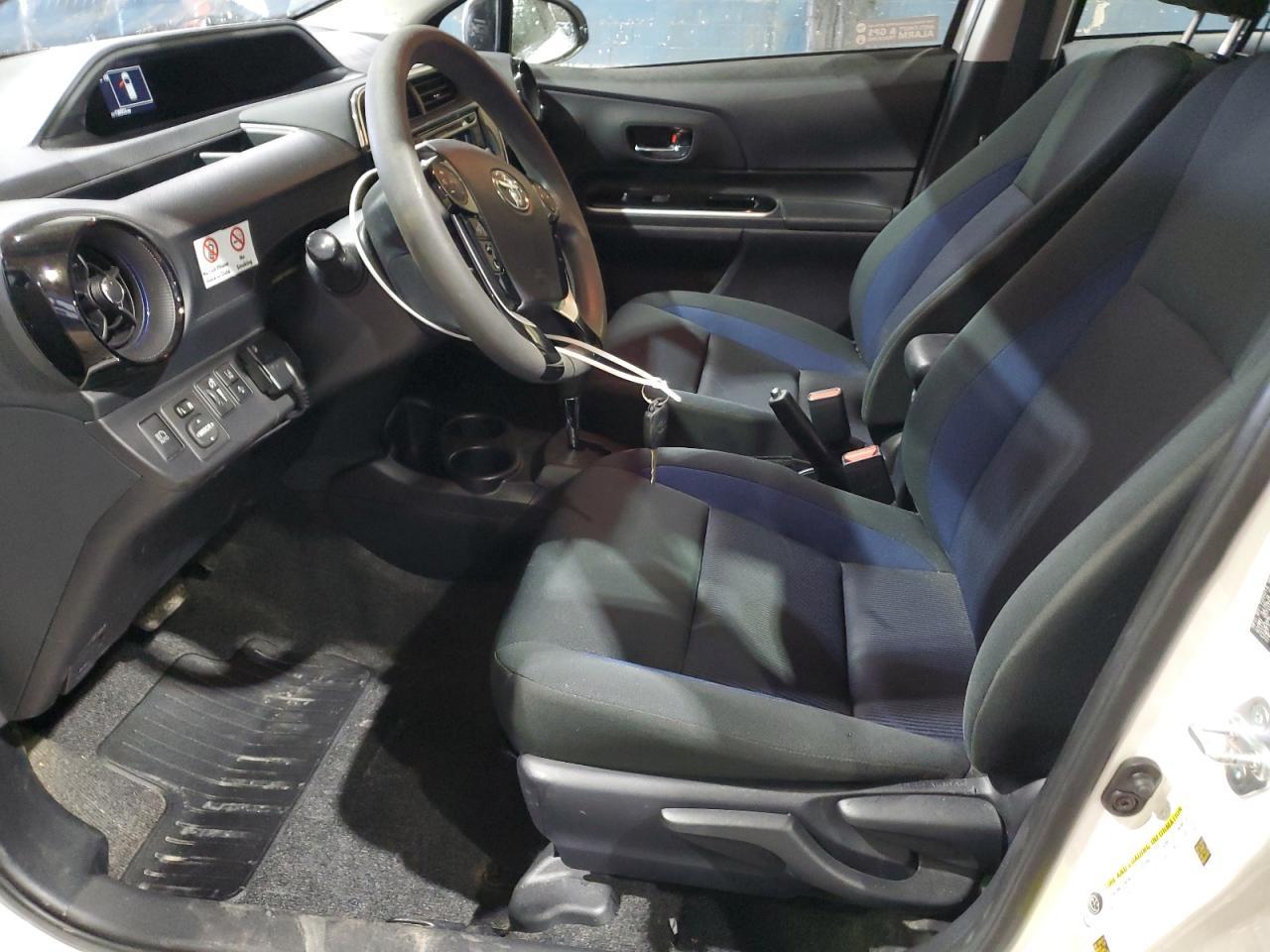 2018 TOYOTA PRIUS C - Image 7