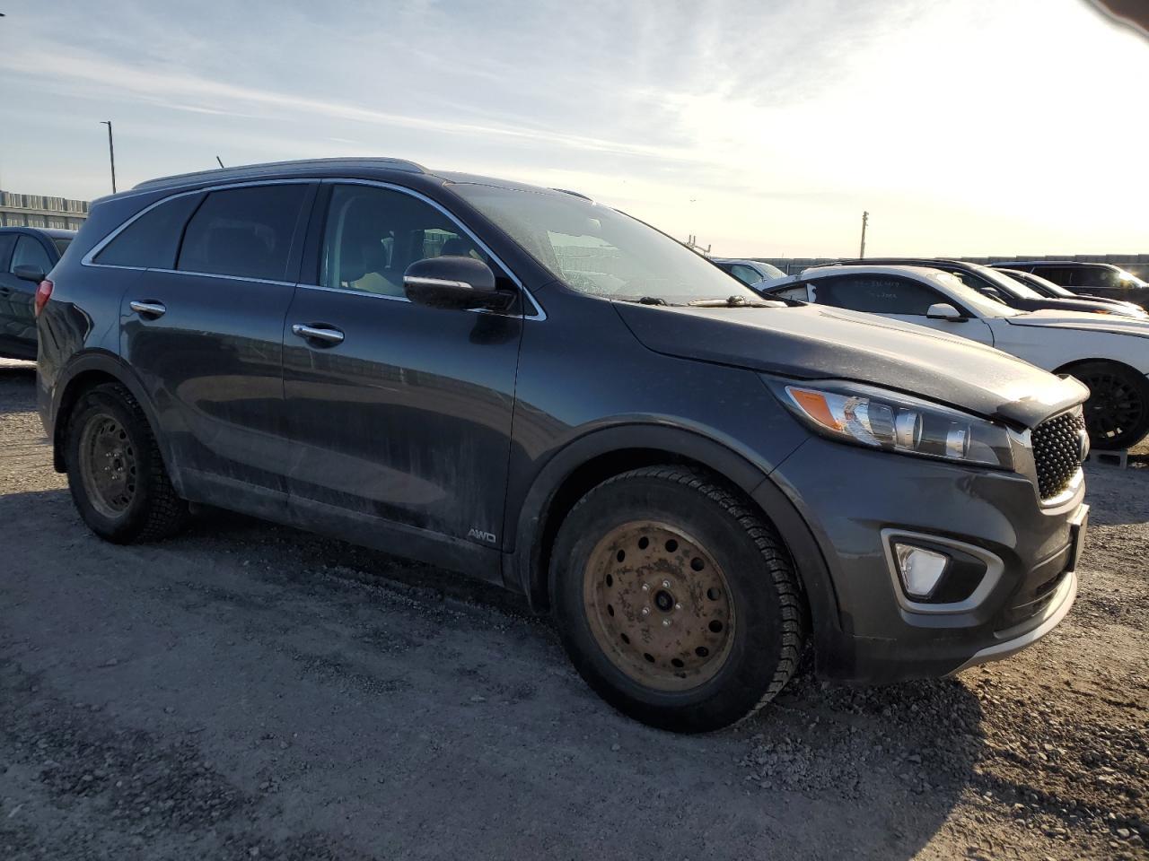 2016 KIA SORENTO EX - Image 4