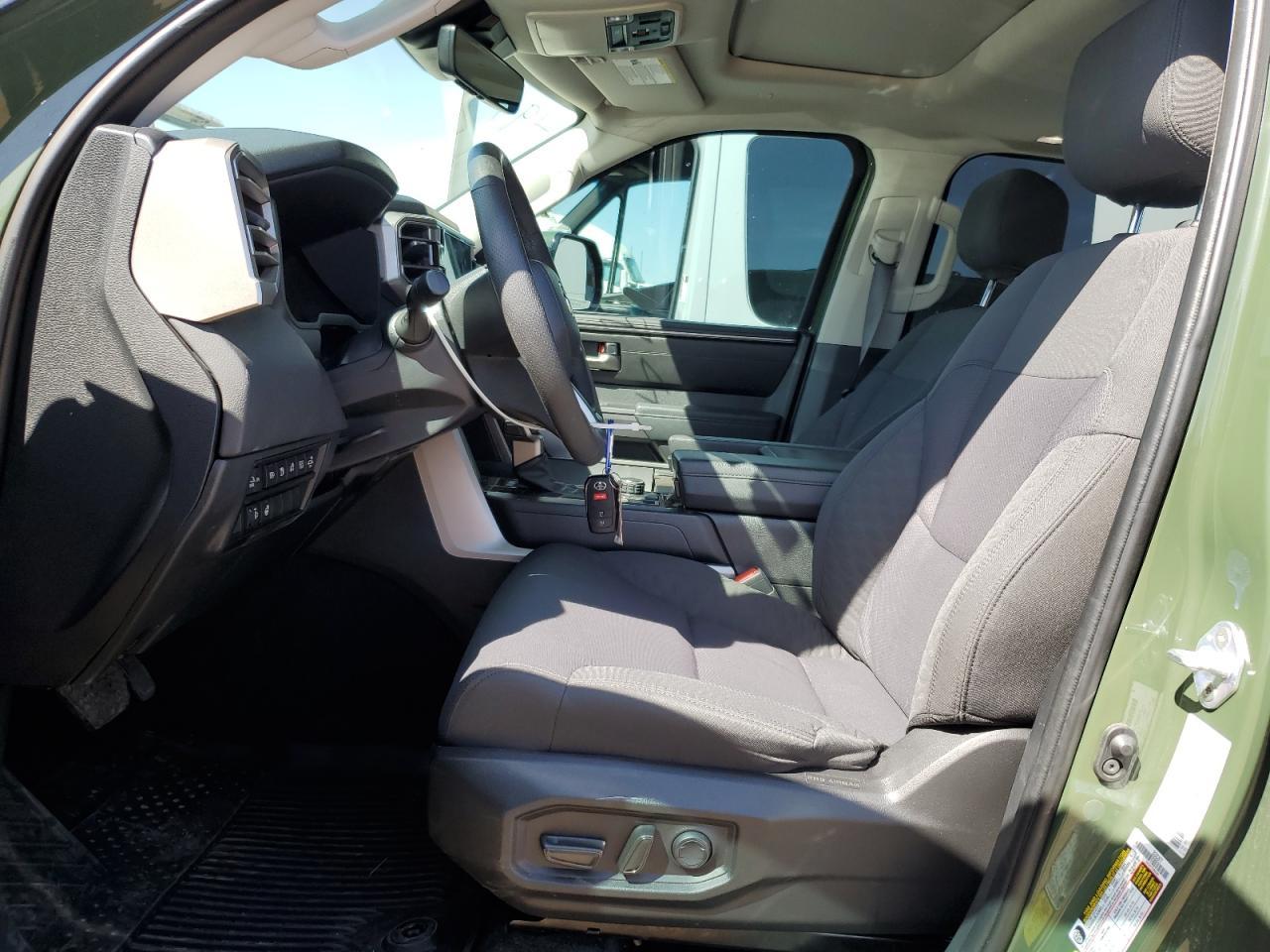 2023 TOYOTA SEQUOIA SR - Фото 7