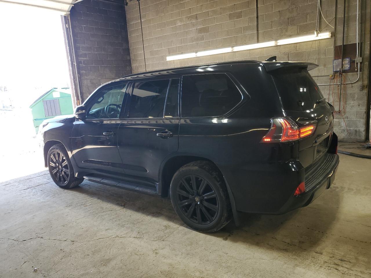 2019 LEXUS LX 570 - Фото 2