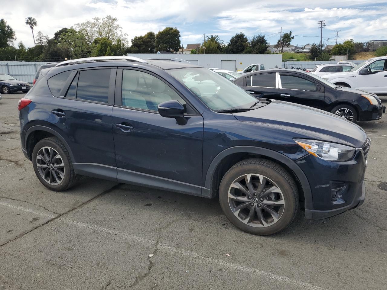 2016 MAZDA CX-5 GT - Image 4