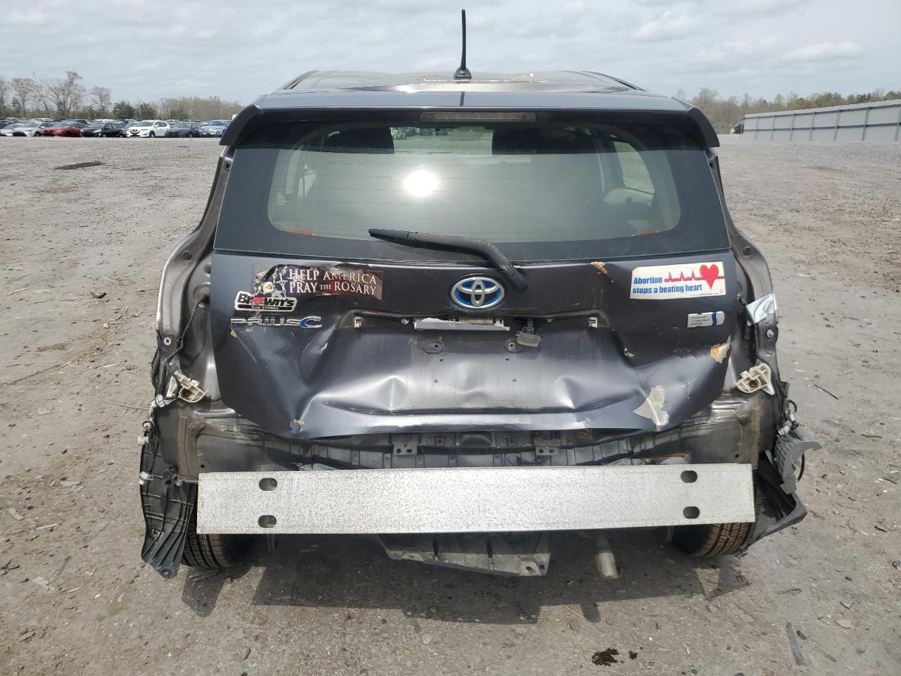 2013 TOYOTA PRIUS C - Image 6