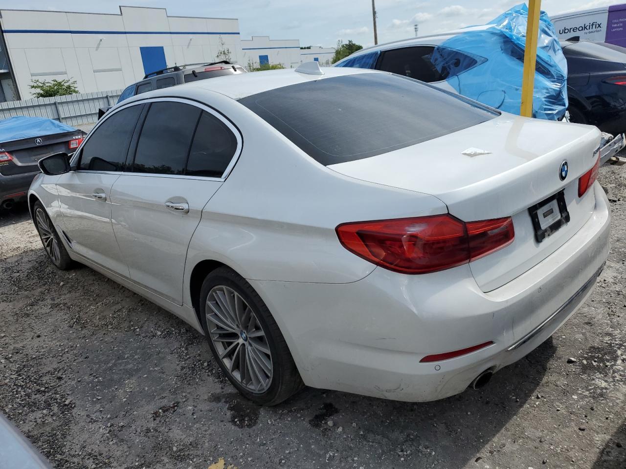2018 BMW 530 I - Фото 2