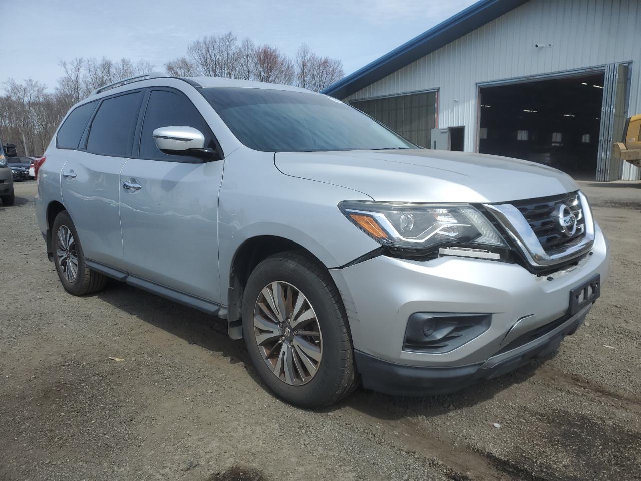 2017 NISSAN PATHFINDER - Image 4