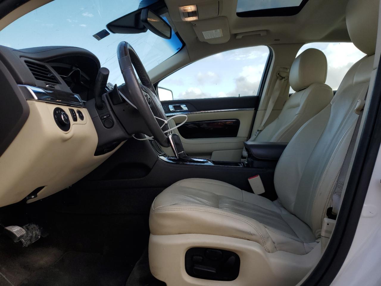 2013 LINCOLN MKS - Image 7