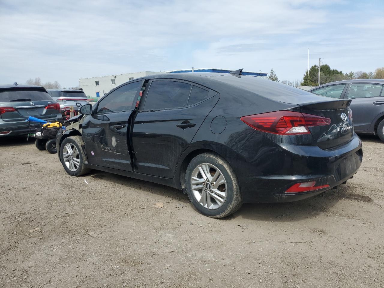 2019 HYUNDAI ELANTRA SE - Фото 2