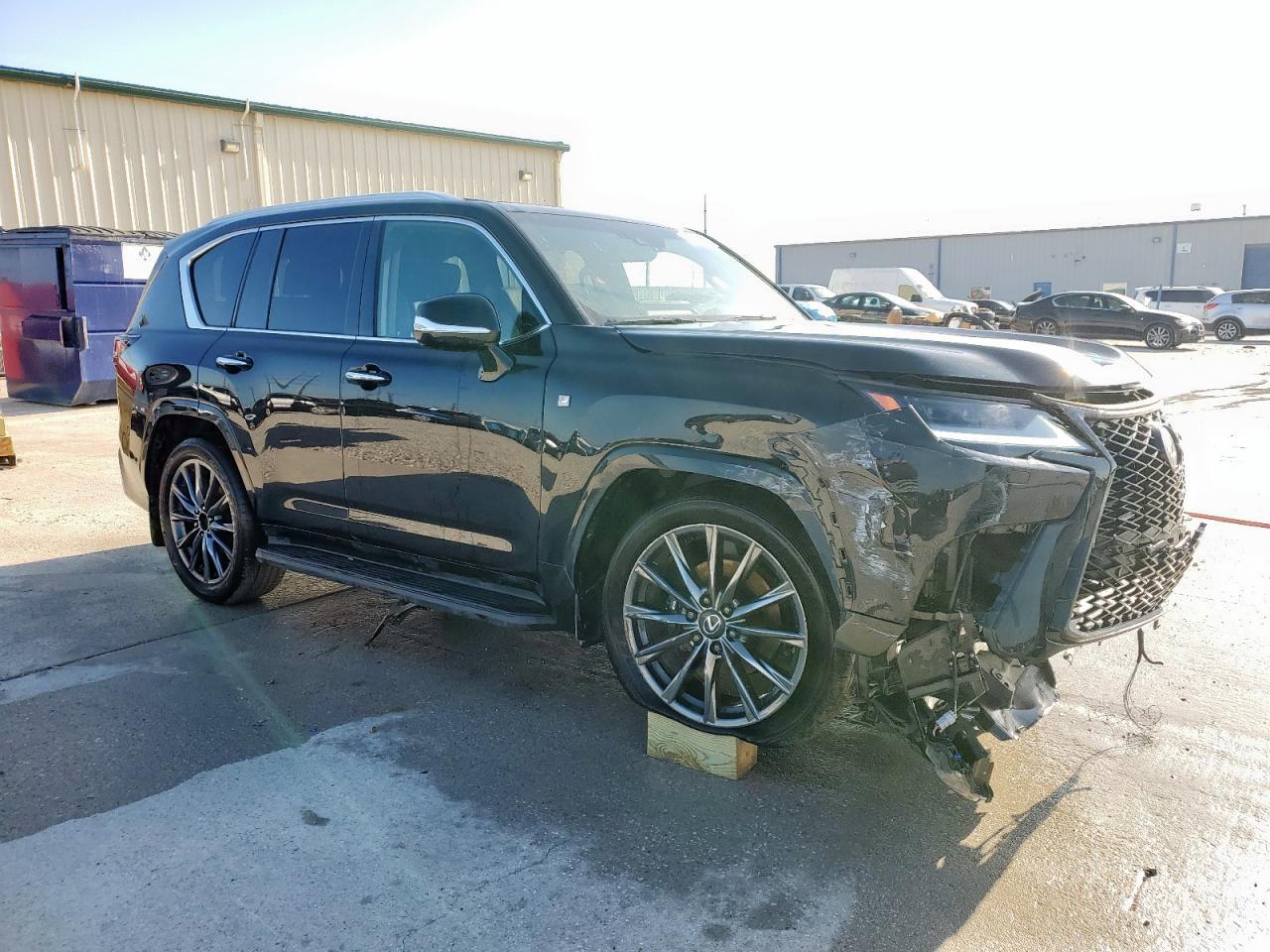 2024 LEXUS LX 600 BAS - Image 4
