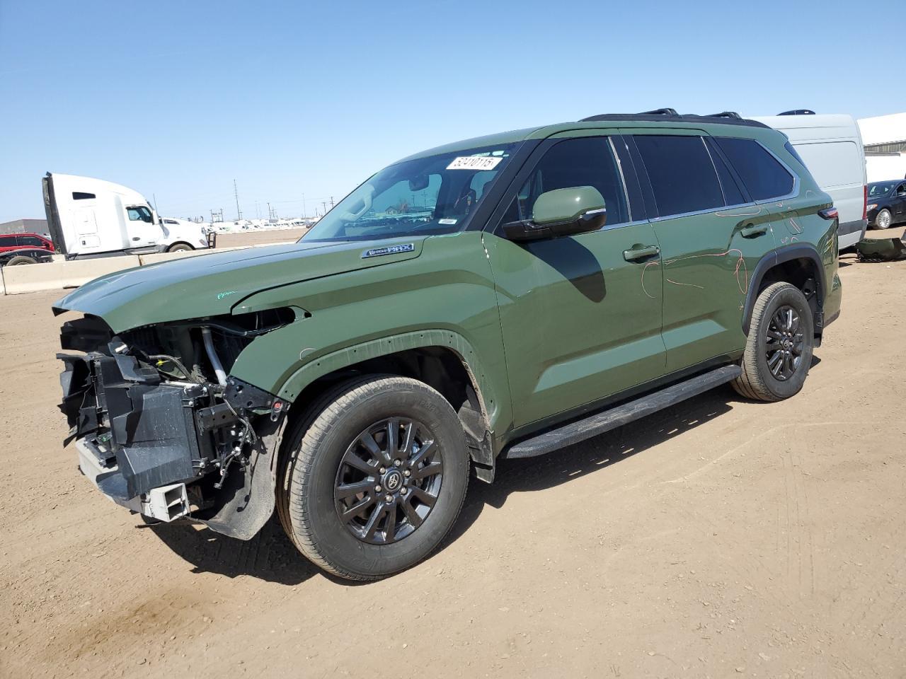 2023 TOYOTA SEQUOIA SR