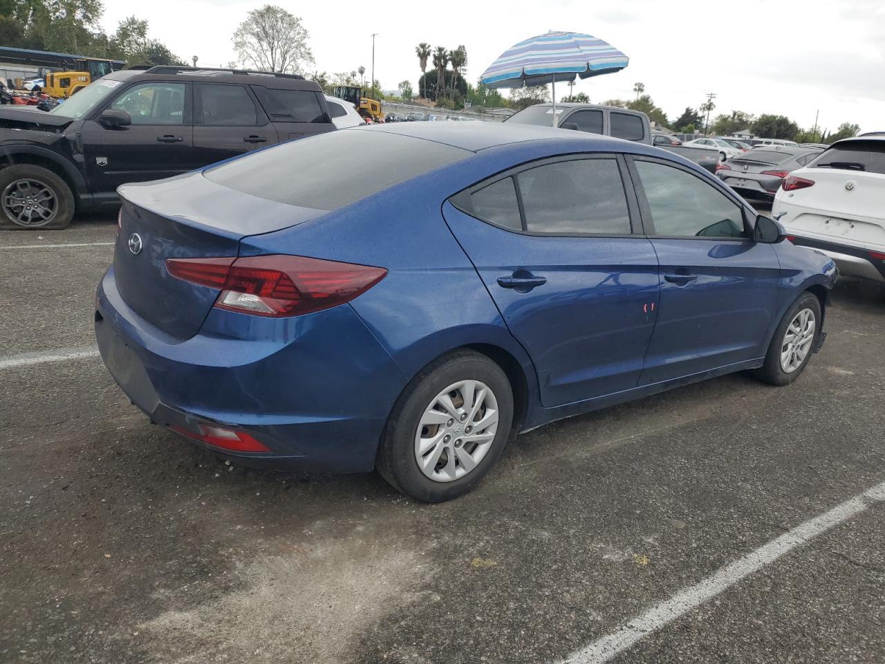 2019 HYUNDAI ELANTRA SE - Фото 3