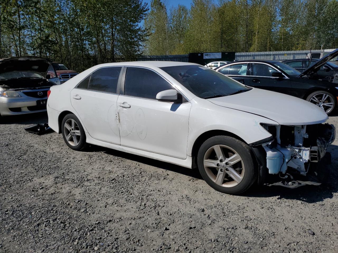 2014 TOYOTA CAMRY L - Image 4