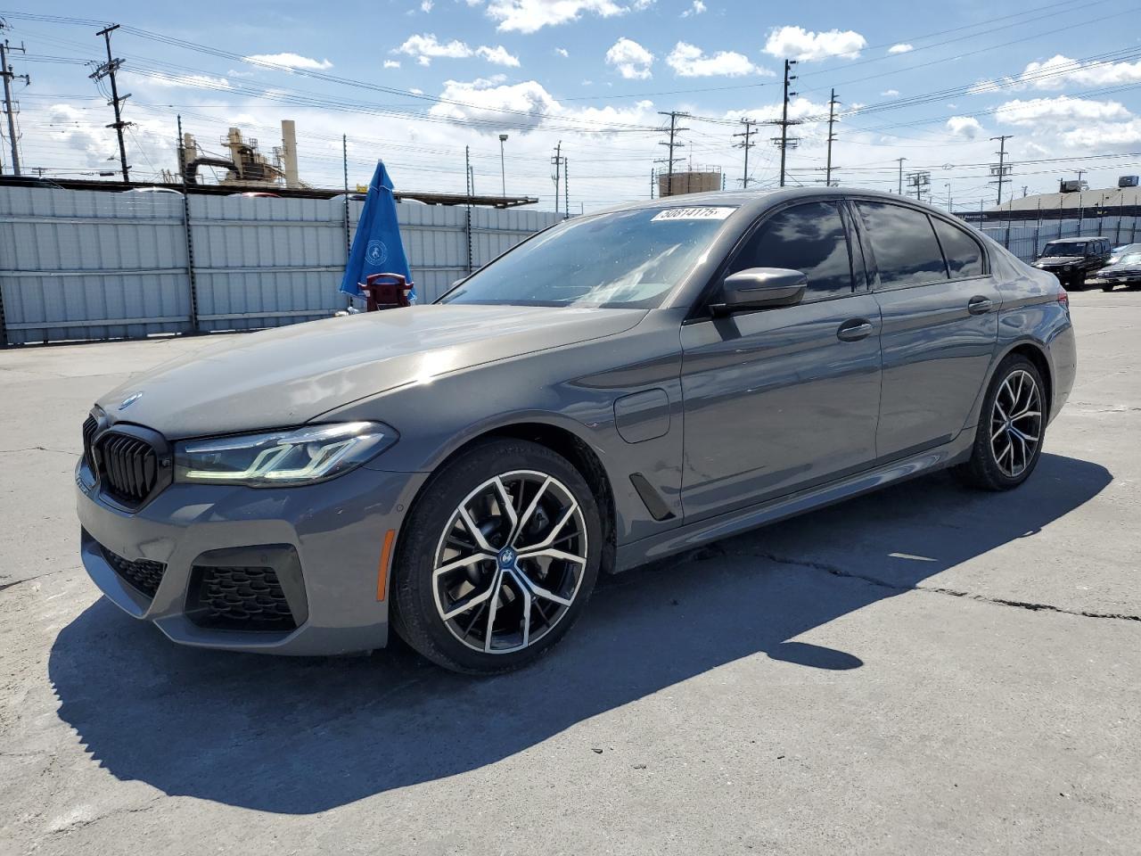 2022 BMW 530E
