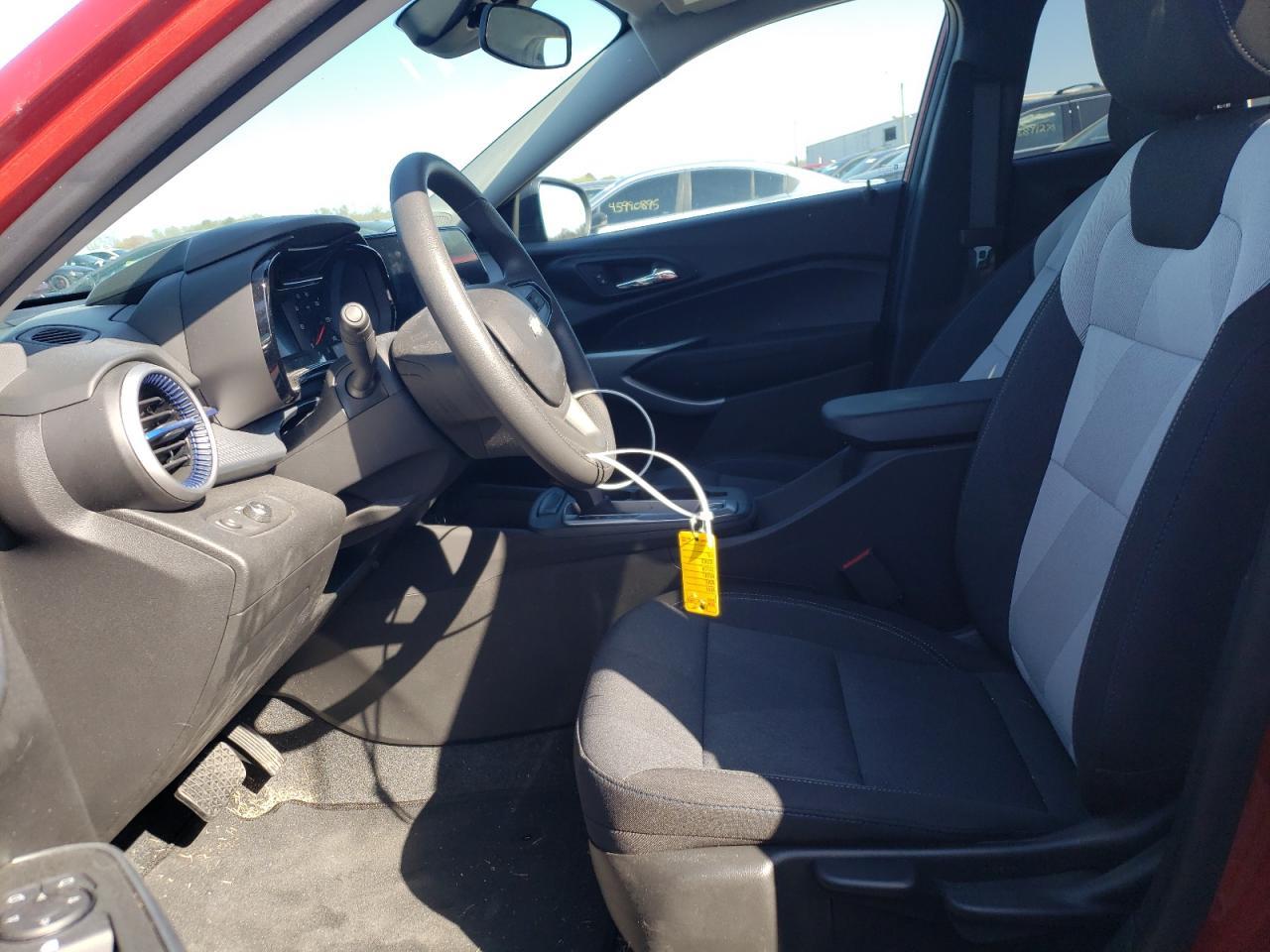 2024 CHEVROLET TRAX LS - Фото 7