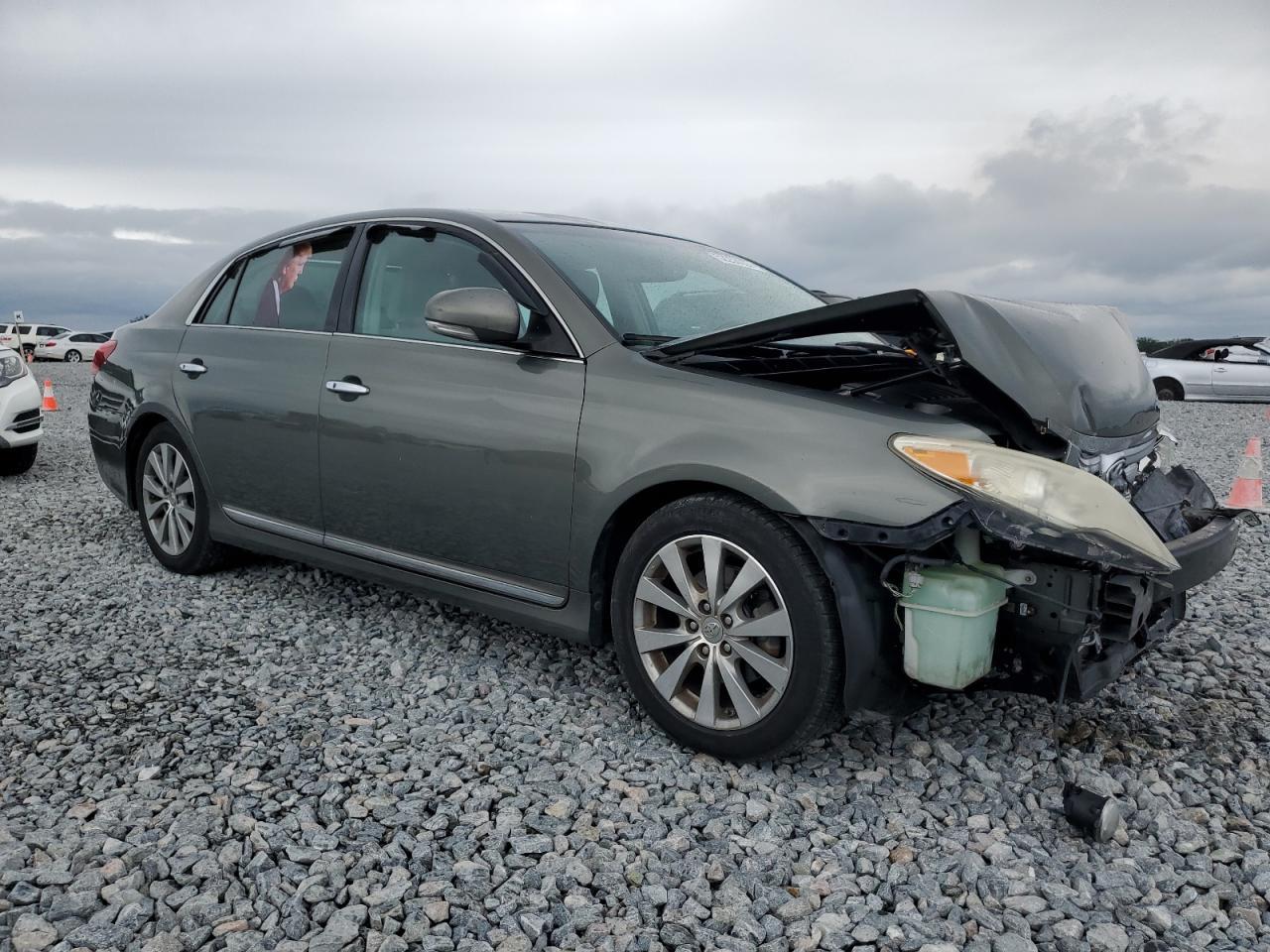 2011 TOYOTA AVALON BAS - Image 4