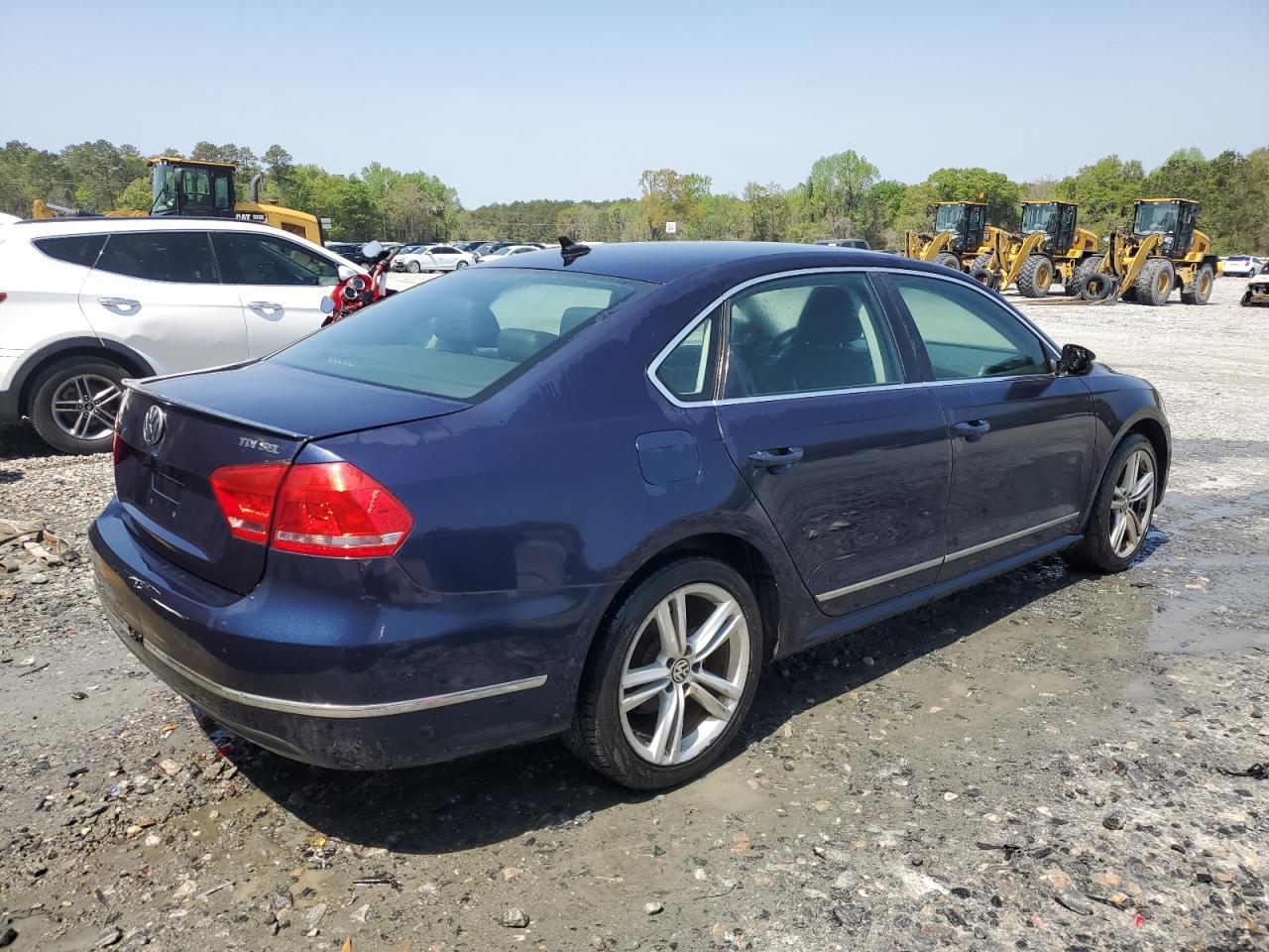 2014 VOLKSWAGEN PASSAT SEL - Фото 3