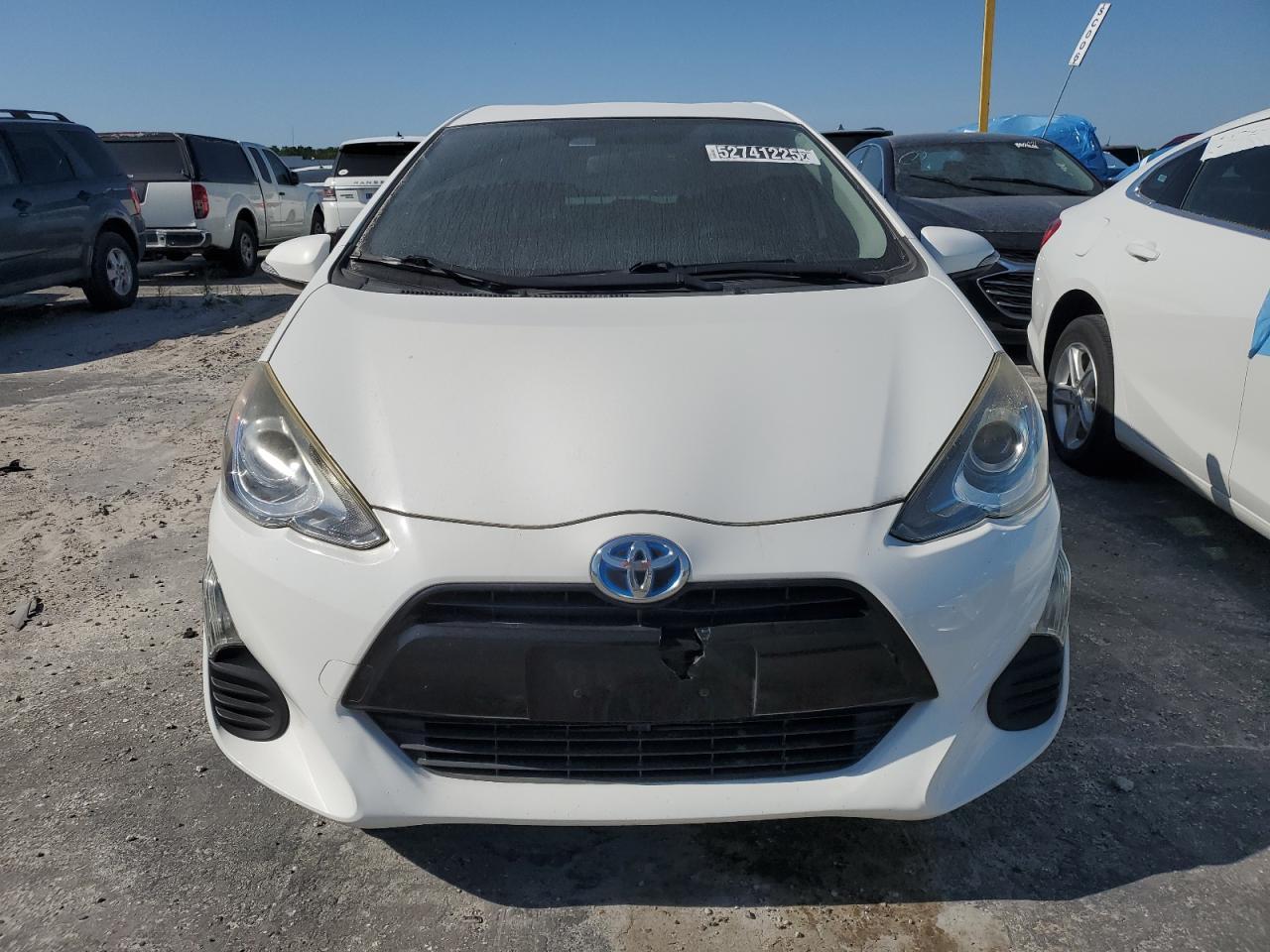 2016 TOYOTA PRIUS C - Image 5