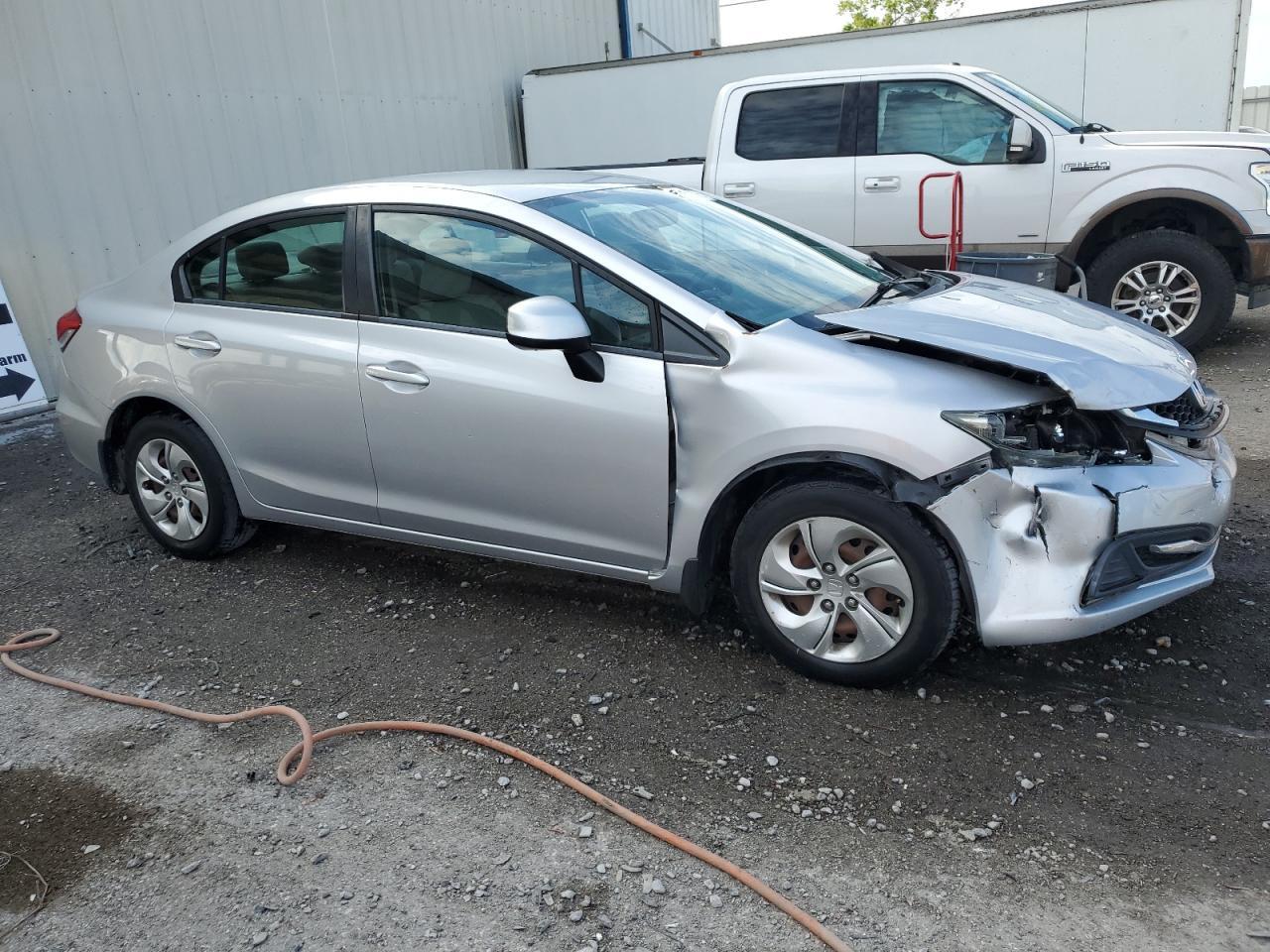 2015 HONDA CIVIC LX - Фото 4