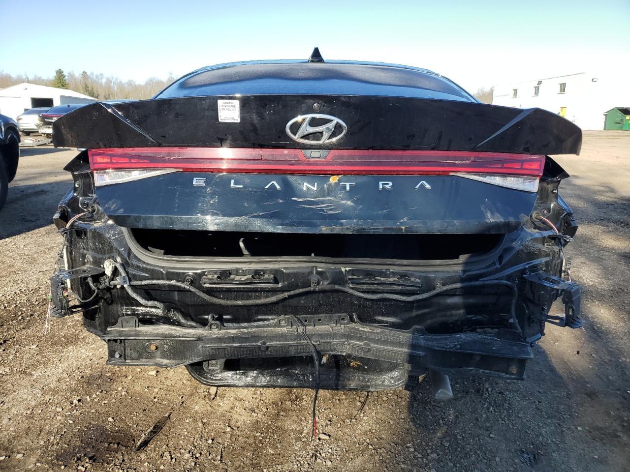 2023 HYUNDAI ELANTRA SE - Фото 6