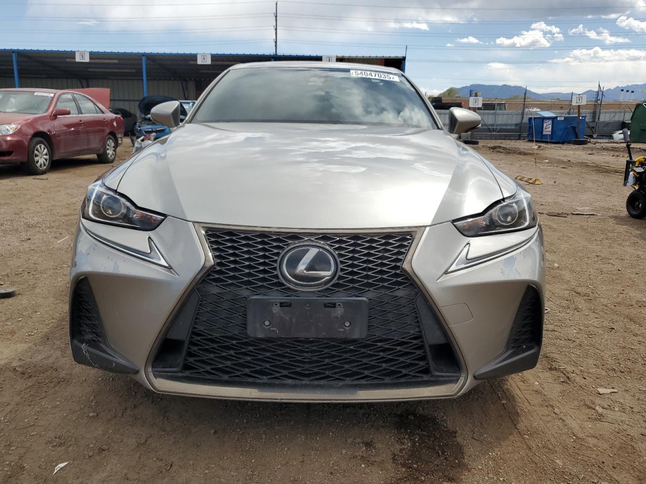 2018 LEXUS IS 300 - Image 5