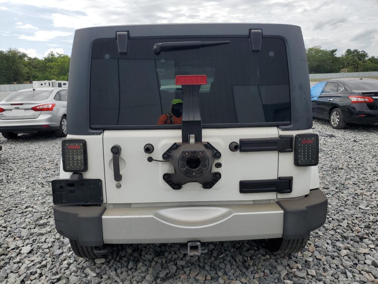 2012 JEEP WRANGLER U - Image 6