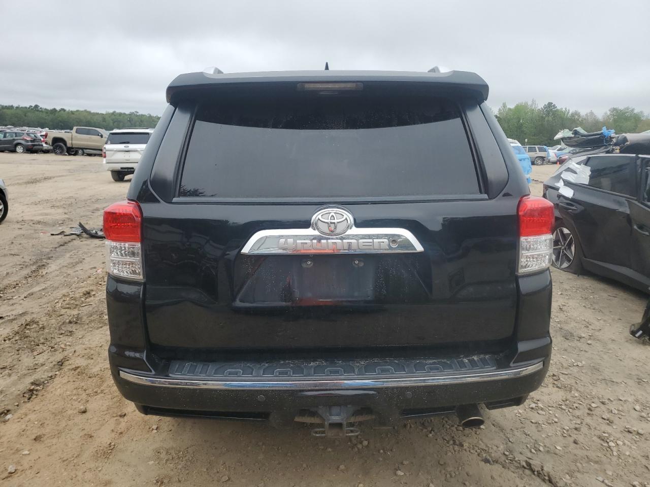 2011 TOYOTA 4RUNNER SR - Image 6