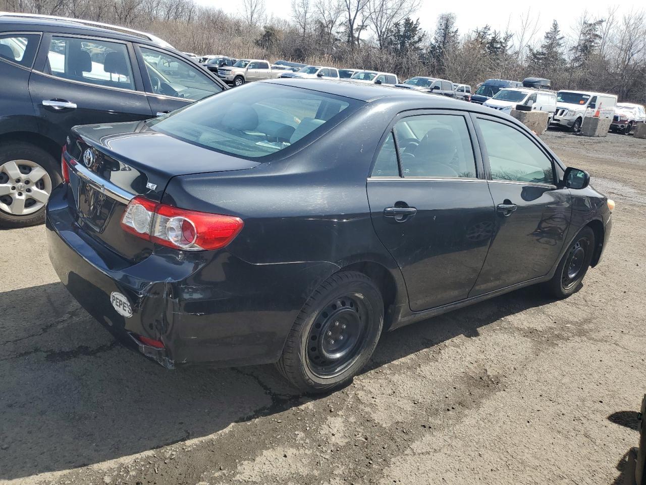 2013 TOYOTA COROLLA BA - Фото 3