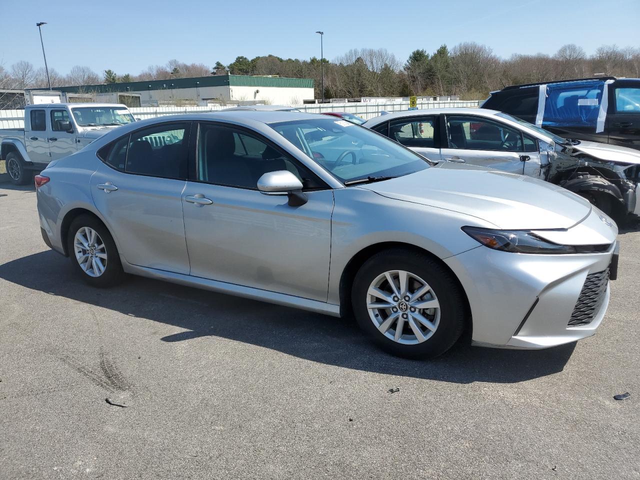 2025 TOYOTA CAMRY XSE - Image 4
