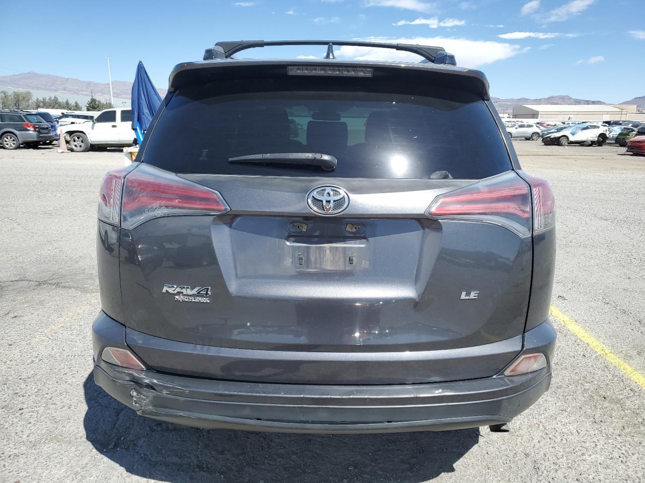 2017 TOYOTA RAV4 LE - Image 6