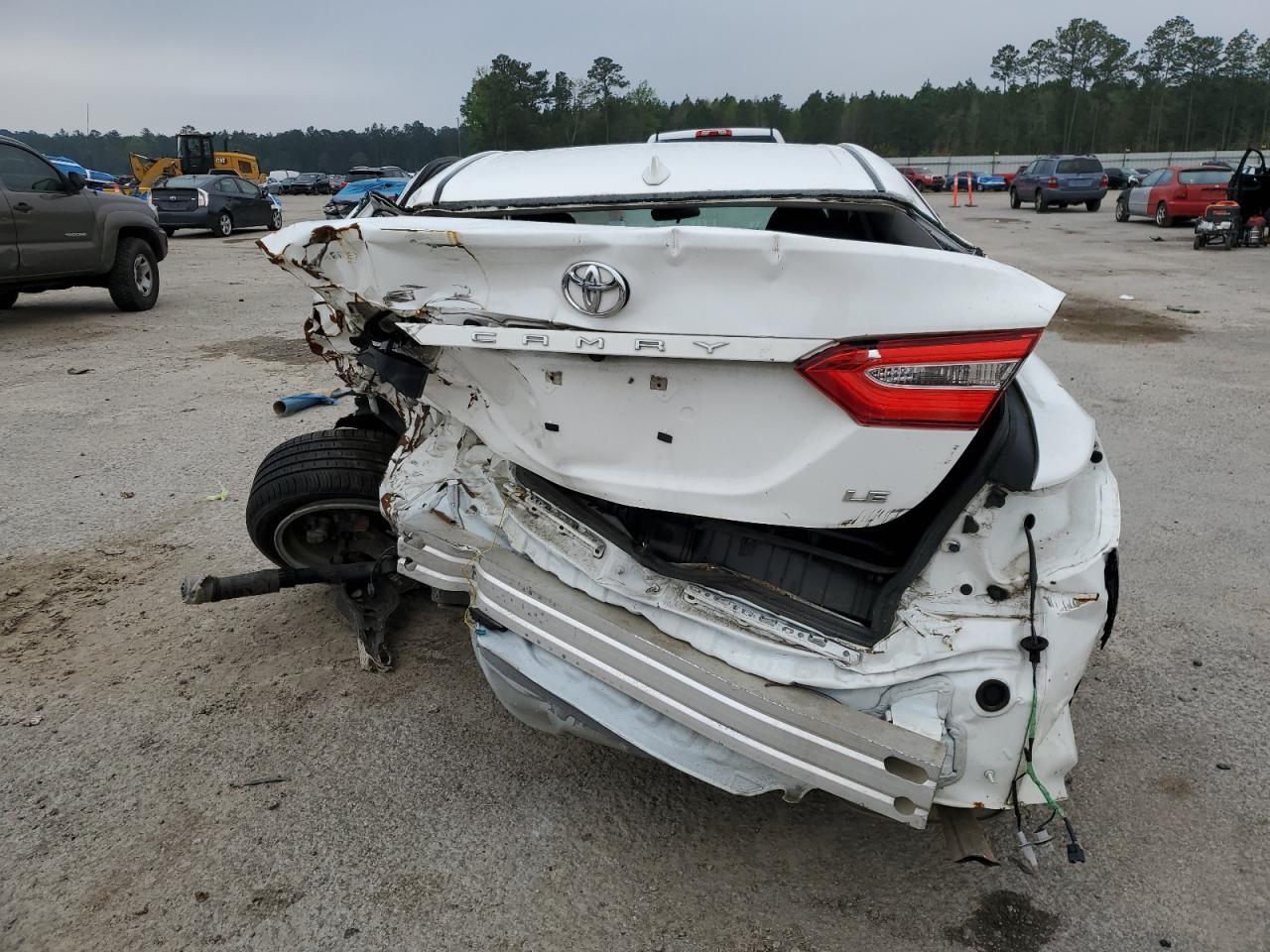 2019 TOYOTA CAMRY L - Image 6