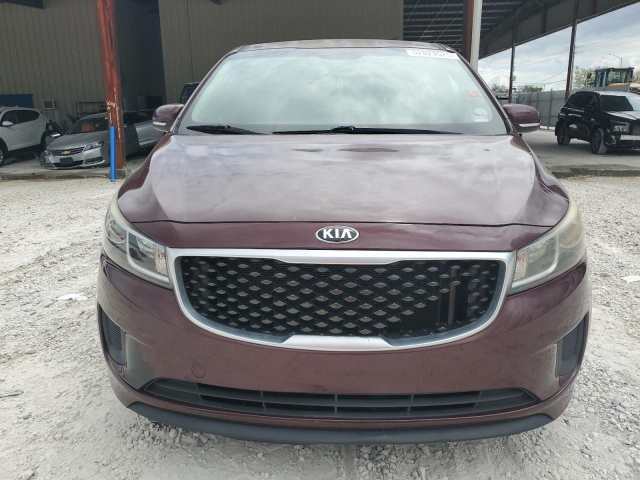 2016 KIA SEDONA LX - Image 5