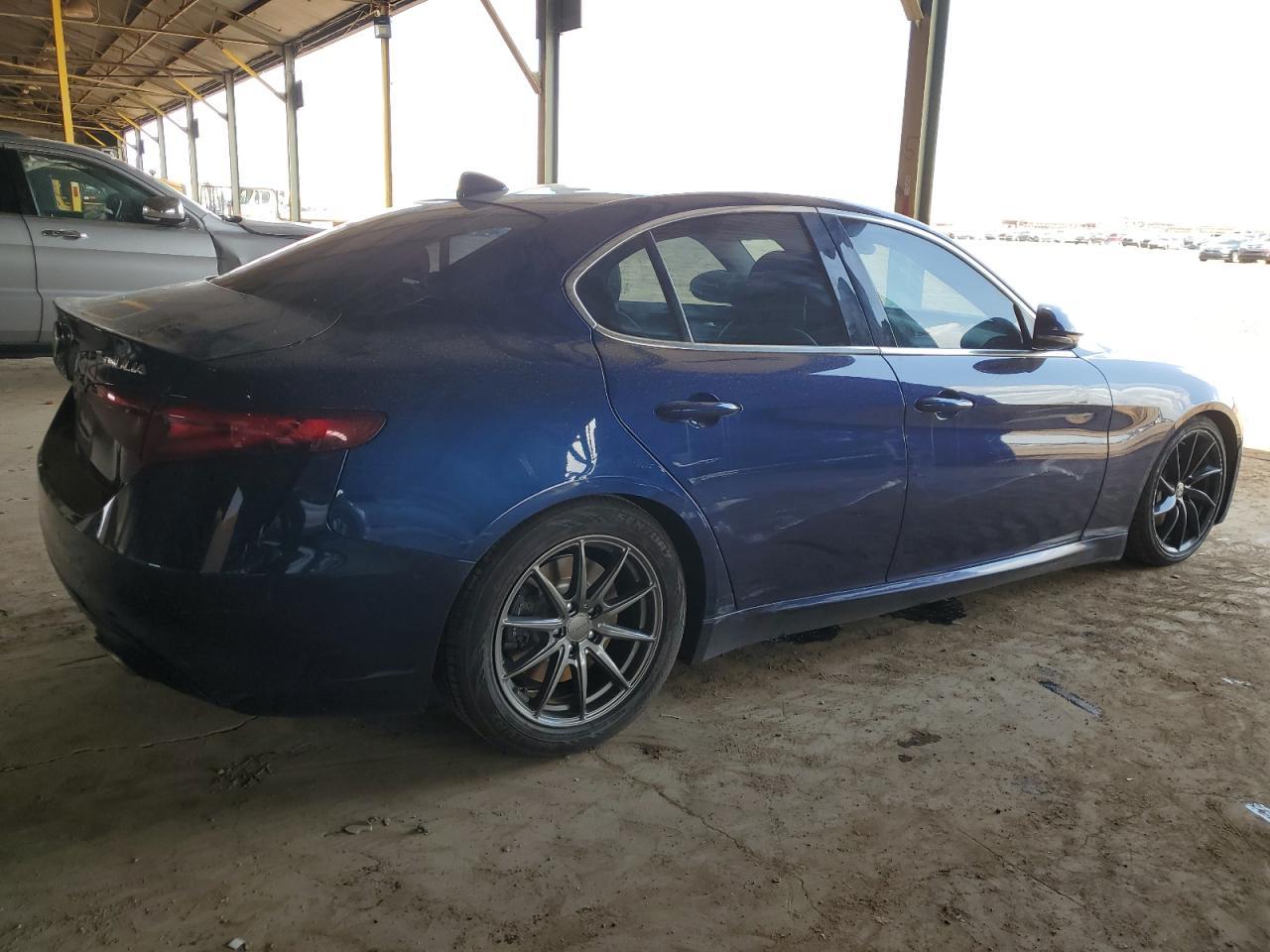 2017 ALFA ROMEO GIULIA - Фото 3