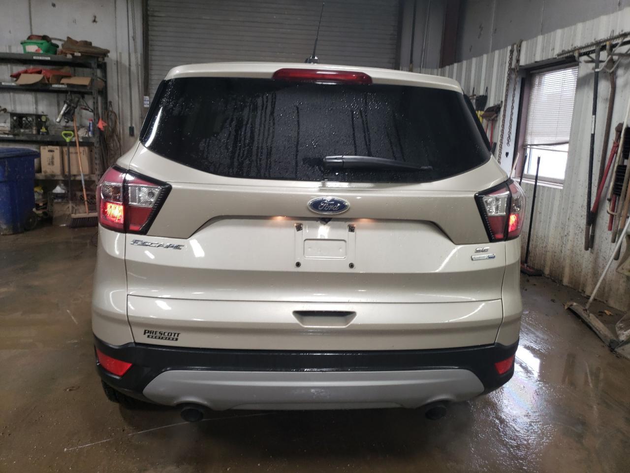2017 FORD ESCAPE SE - Фото 6
