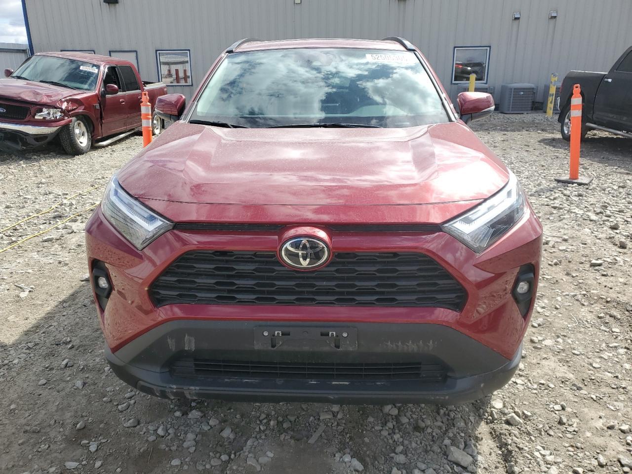 2024 TOYOTA RAV4 XLE P - Фото 5