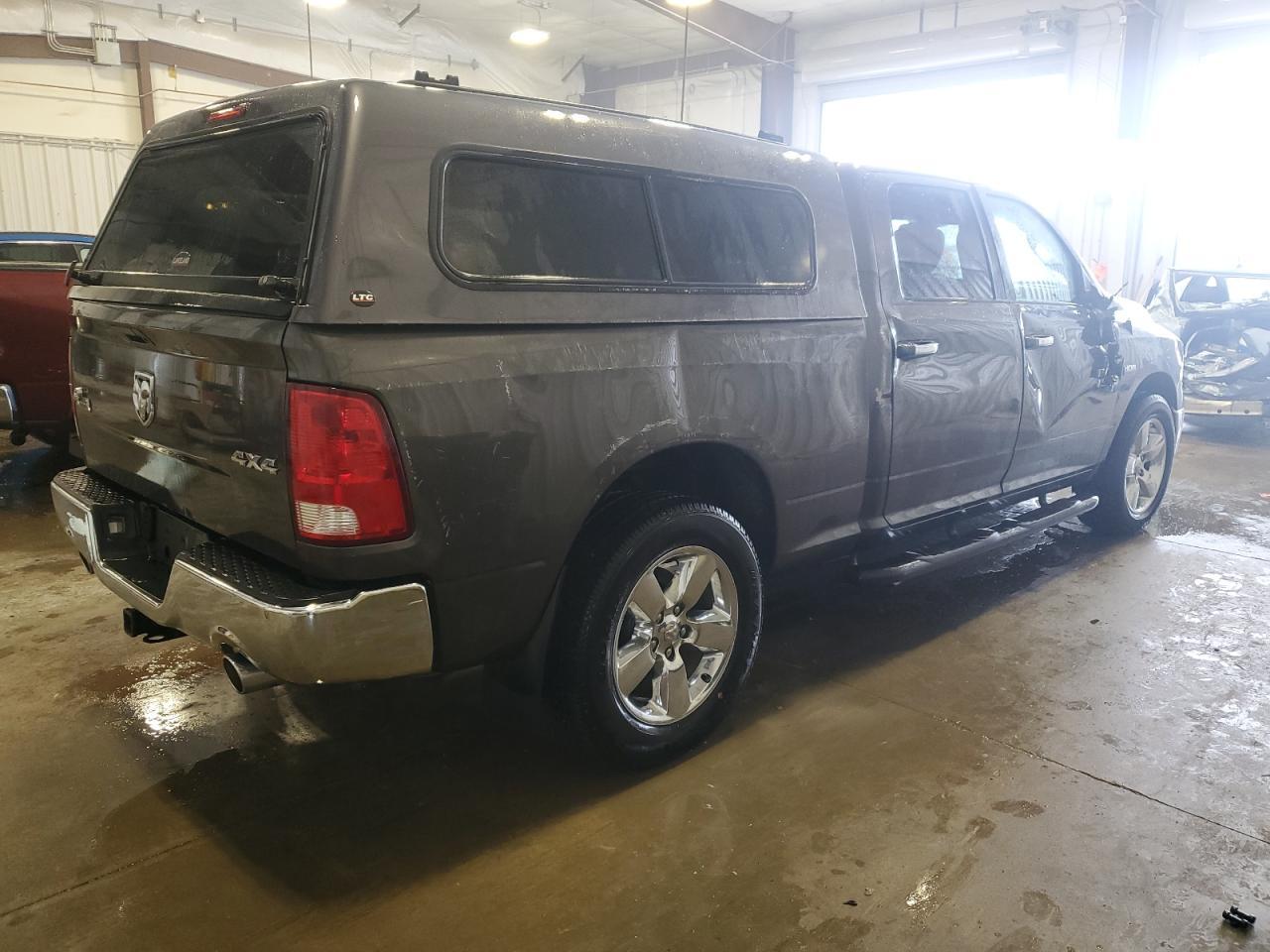 2015 RAM 1500 SLT - Image 3