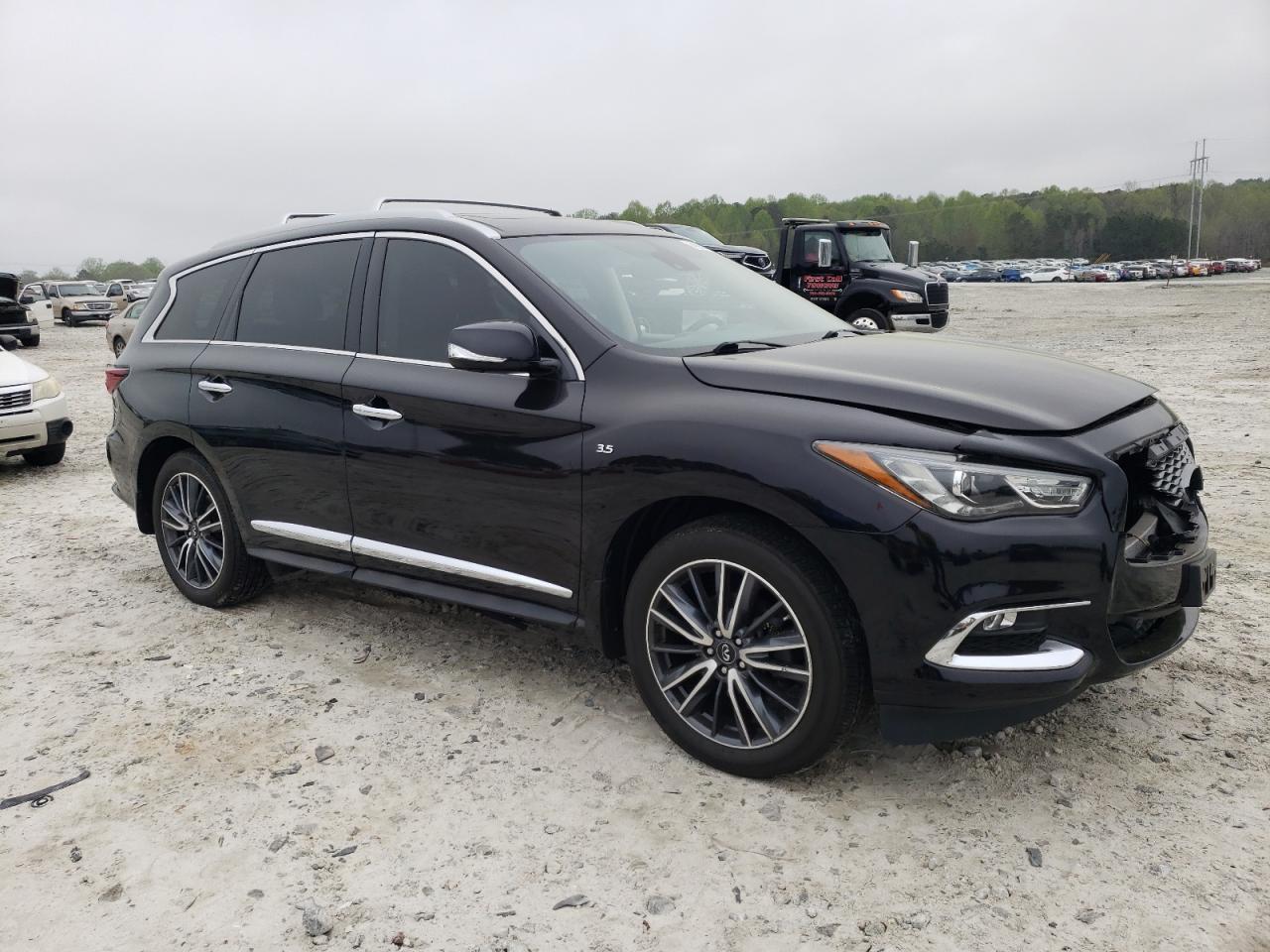 2019 INFINITI QX60 LUXE - Image 4