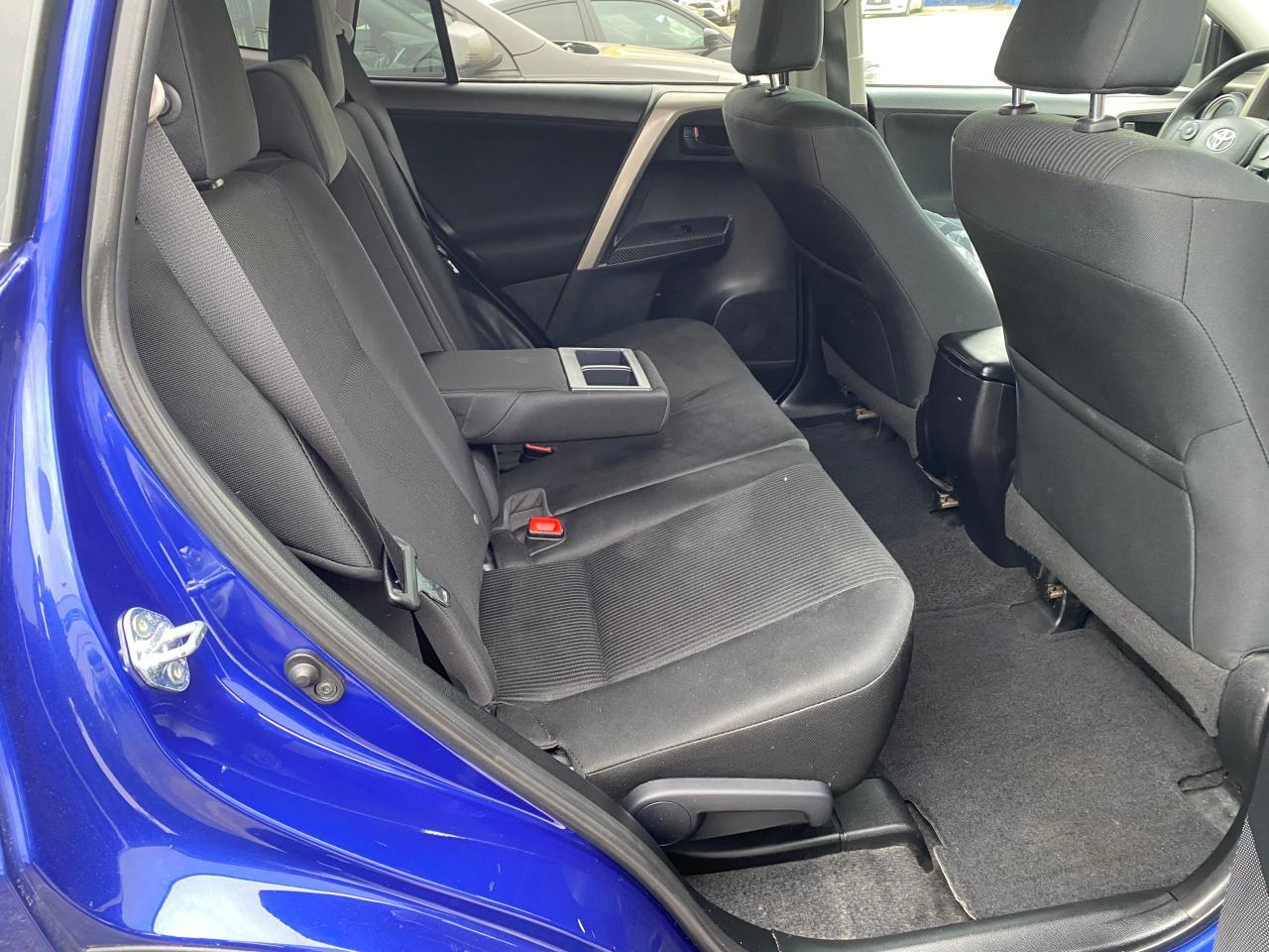 2015 TOYOTA RAV4 LE - Image 6