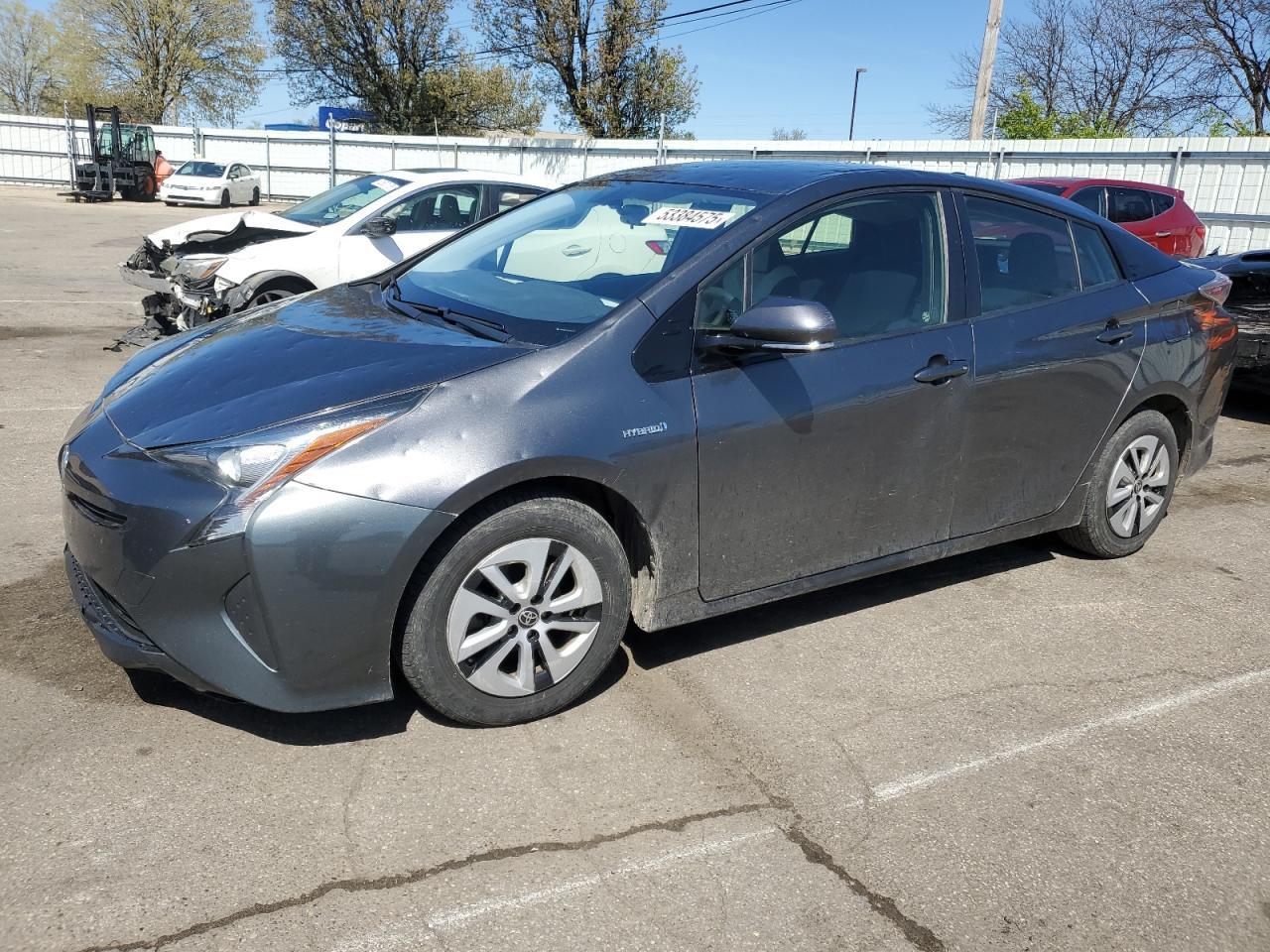 2016 TOYOTA PRIUS